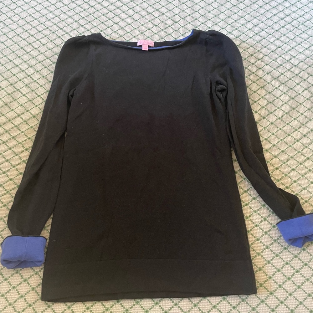 Lilly Pulitzer sweater. Large